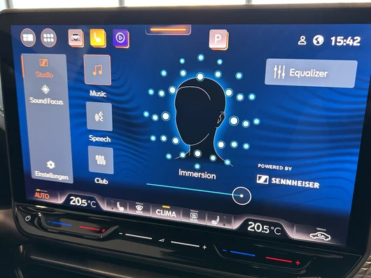 Bild eines Leon SP Kombi TRIBE e-HYBRID 150/204