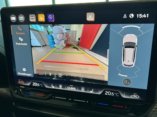 Bild eines Leon SP Kombi TRIBE e-HYBRID 150/204