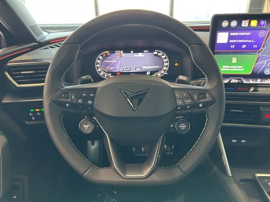 Bild eines Leon SP Kombi TRIBE e-HYBRID 150/204