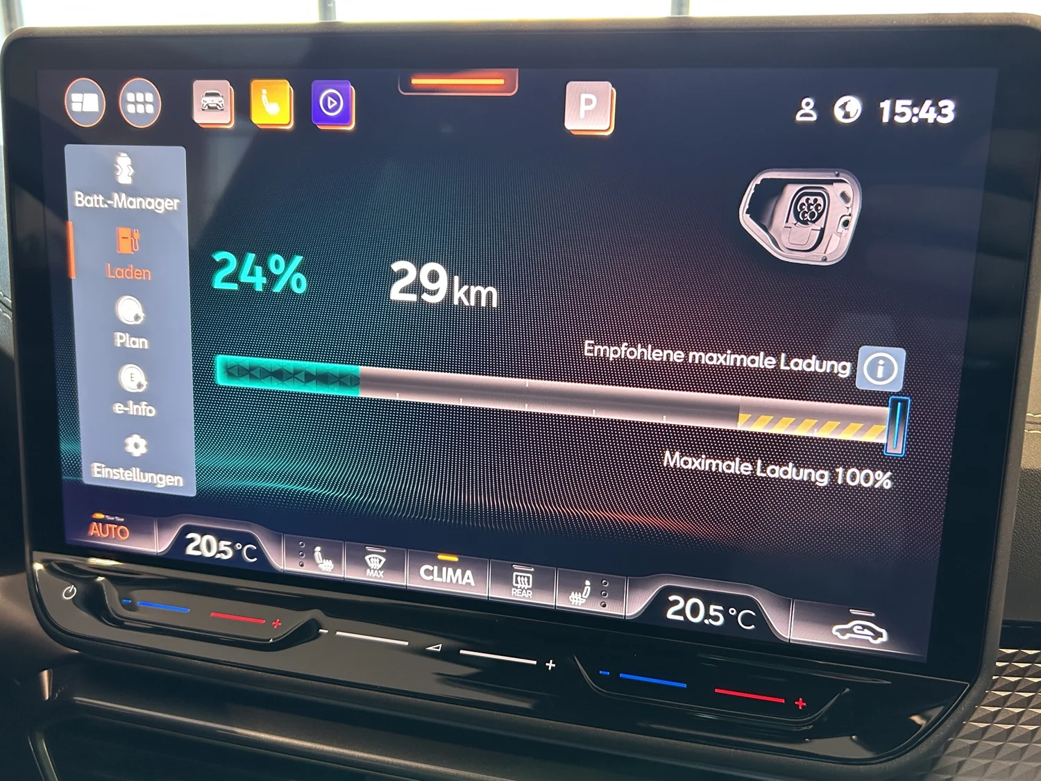 Bild eines Leon SP Kombi TRIBE e-HYBRID 150/204