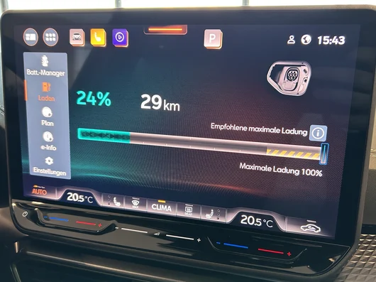 Bild eines Leon SP Kombi TRIBE e-HYBRID 150/204