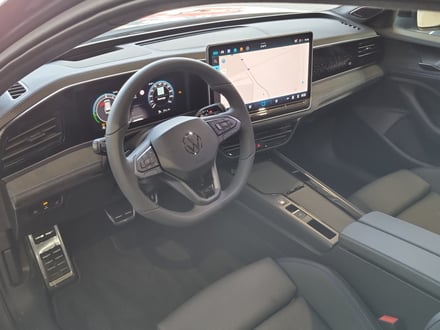 VW Passat Variant Sport eHybrid 200kW