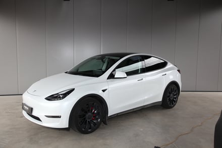 Tesla Model Y Performance Dual AWD