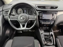 Nissan Qashqai 1,2 DIG-T N-Connecta in Schwarz
