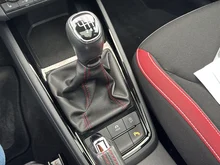 Škoda Kamiq MONTE CARLO TSI in Black-Magic Perleffekt