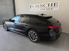 Audi A6 Avant e-hybrid quattro 220 kW in Mitternachtsgrün Metallic