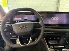 Audi A6 Avant e-hybrid quattro 220 kW in Mitternachtsgrün Metallic