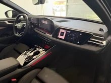 Audi A6 Avant e-hybrid quattro 220 kW in Mitternachtsgrün Metallic