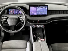 Škoda Superb Combi Selection TDI DSG in Ebony-Schwarz Metallic