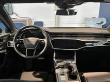 Audi A6 Avant 40 TDI quattro Sport in dunkelblau - metallic