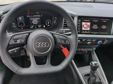 Thumbnail-Foto von Fahrzeug