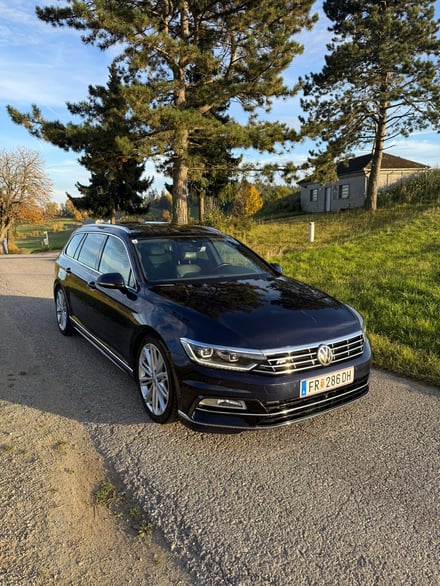 VW Passat Variant Highline TDI SCR DSG