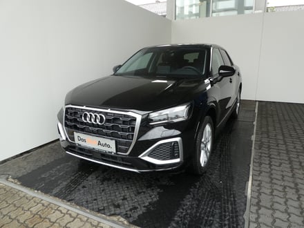 Audi Q2 30 TFSI admired