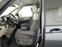 VW Multivan Business eHybrid 180 kW 4MOTION in Starlightblue Metallic