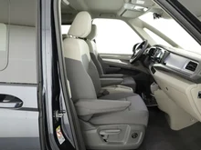 VW Multivan Business eHybrid 180 kW 4MOTION in Starlightblue Metallic