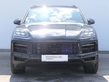 Porsche Cayenne E-Hybrid in schwarzmetallic