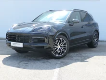 Porsche Cayenne E-Hybrid in schwarzmetallic