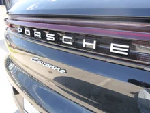 Porsche Cayenne E-Hybrid in schwarzmetallic