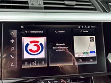 Audi Q8 50 e-tron quattro business in Magnetgrau