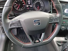 SEAT Leon FR Black-Edition TSI in Nevada-Weiß Metallic