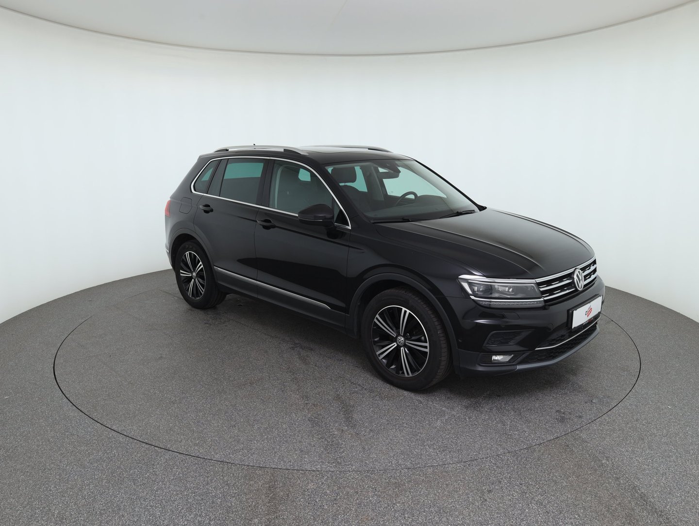 VW Tiguan Comfortline TDI SCR | Bild 3 von 34