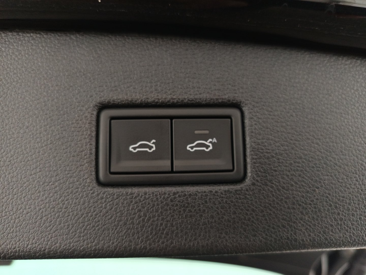 VW Tiguan Comfortline TDI SCR | Bild 30 von 34