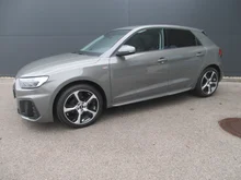 Thumbnail-Foto von Fahrzeug