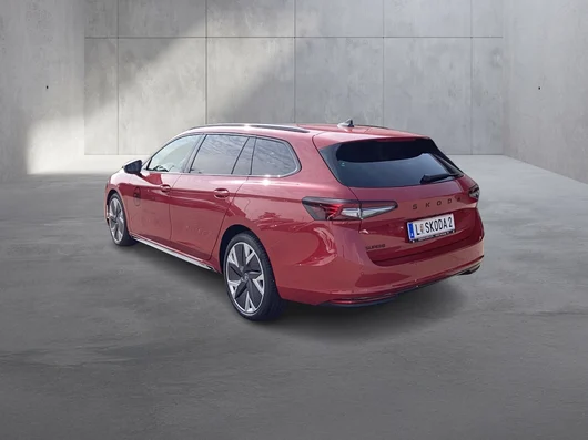 Bild eines Škoda Superb Combi Sportline TDI DSG