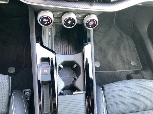 Bild eines Škoda Superb Combi Sportline TDI DSG