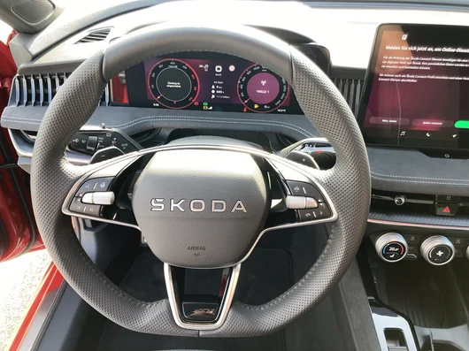 Bild eines Škoda Superb Combi Sportline TDI DSG