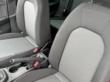 SEAT Arona Reference Edition 1.0 TSI in Magnet-Grau Metallic