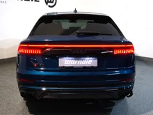 Audi SQ8 TFSI quattro in galaxisblau met.