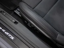 Porsche 911 Carrera 4 GTS in schiefergrau neo