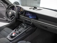Porsche 911 Carrera 4 GTS in schiefergrau neo