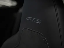 Porsche 911 Carrera 4 GTS in schiefergrau neo