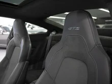 Porsche 911 Carrera 4 GTS in schiefergrau neo
