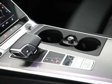 Audi A6 Avant 40 TDI quattro Sport in MYTHOSSCHWARZ METALLIC