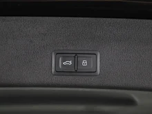 Audi A6 Avant 40 TDI quattro Sport in MYTHOSSCHWARZ METALLIC