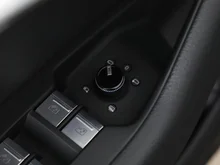 Audi A6 Avant 40 TDI quattro Sport in MYTHOSSCHWARZ METALLIC