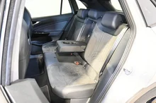 VW ID.4 Pro 4MOTION 210 kW Business in Mondsteingrau Dach schwarz
