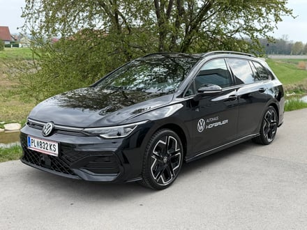 VW Golf Variant Sport mHeV DSG