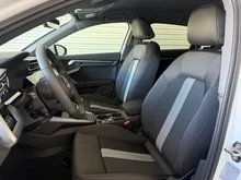 Audi A3 Sportback 30 TFSI in Arkonaweiss