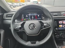 Škoda Superb Combi iV Style DSG in 5X Graphite-Grau Metallic