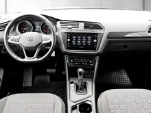 VW Tiguan Life TDI DSG in Deep Black Perleffekt