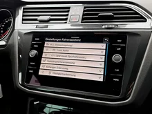 VW Tiguan Life TDI DSG in Deep Black Perleffekt
