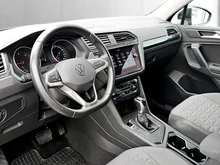 VW Tiguan Life TDI DSG in Deep Black Perleffekt