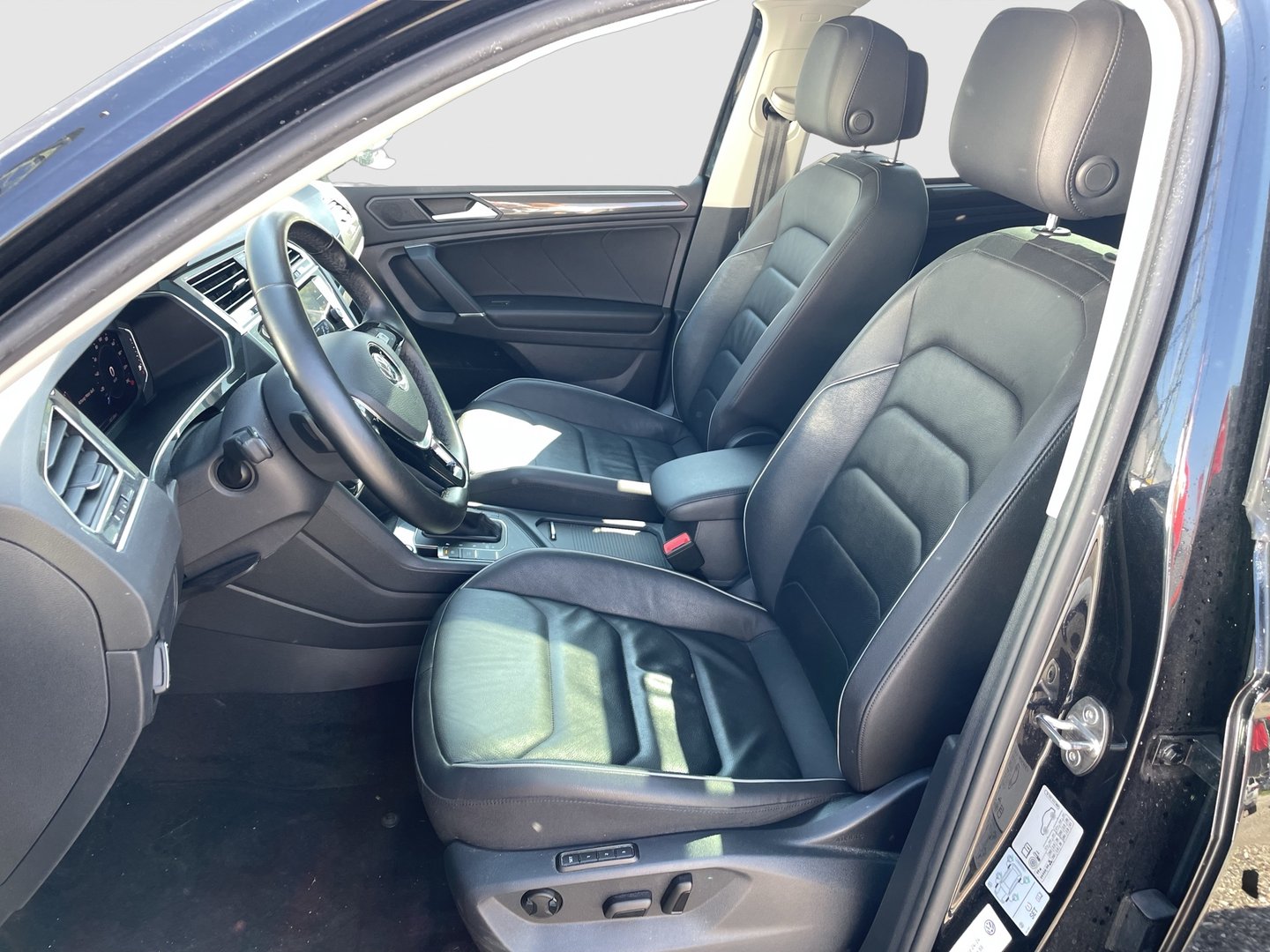 VW Tiguan Allspace HL TSI OPF DSG 5-Sitzer | Bild 10 von 29