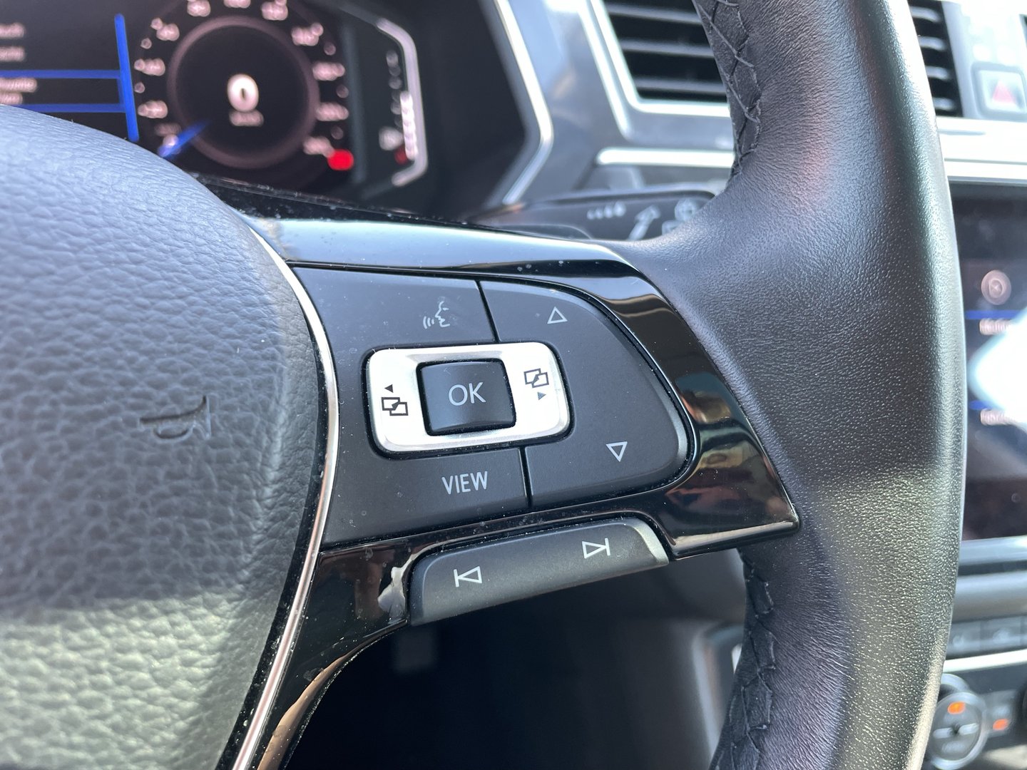 VW Tiguan Allspace HL TSI OPF DSG 5-Sitzer | Bild 16 von 29