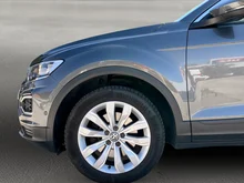 VW T-Roc Design TSI ACT DSG in Indium Grau Metallic