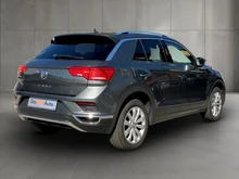 VW T-Roc Design TSI ACT DSG in Indium Grau Metallic